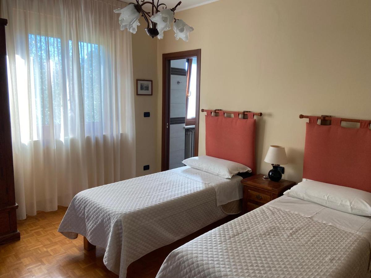 Bed and Breakfast La Via Del Sole Суза Екстер'єр фото