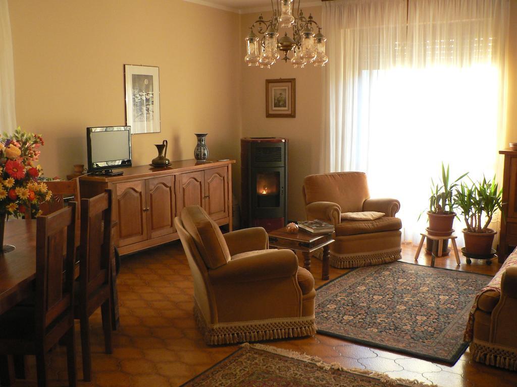 Bed and Breakfast La Via Del Sole Суза Екстер'єр фото