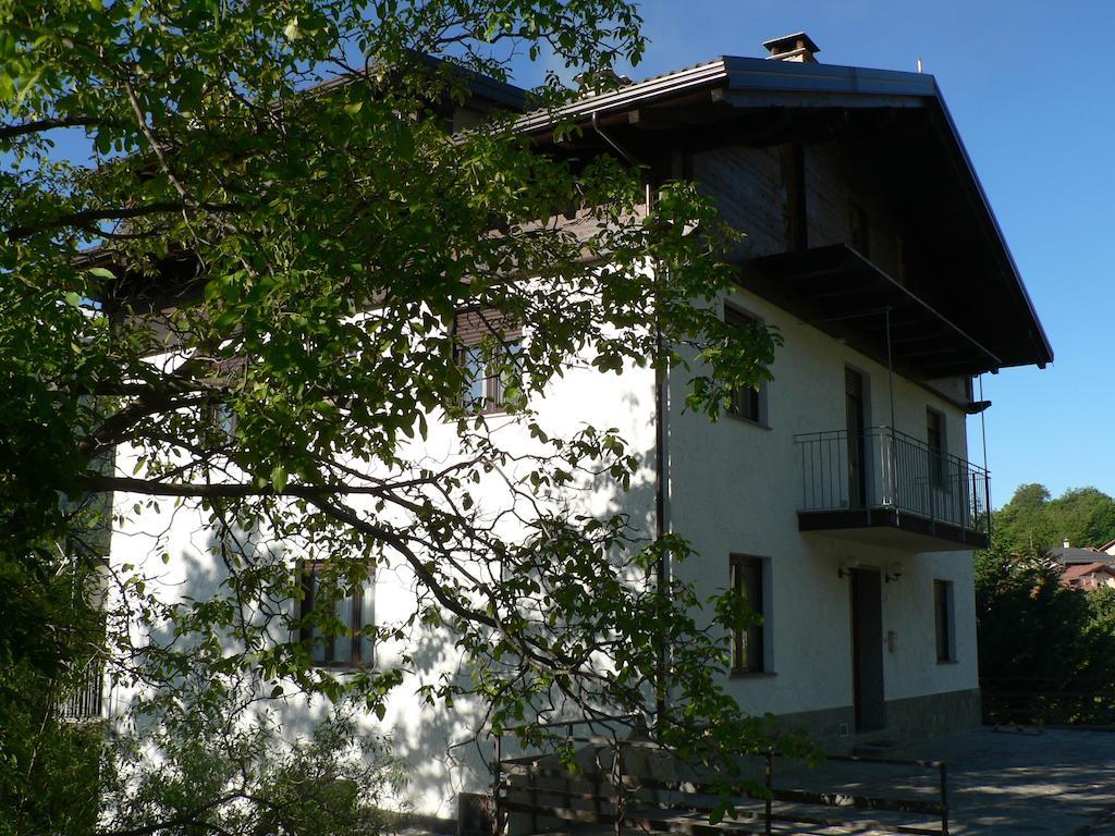 Bed and Breakfast La Via Del Sole Суза Екстер'єр фото
